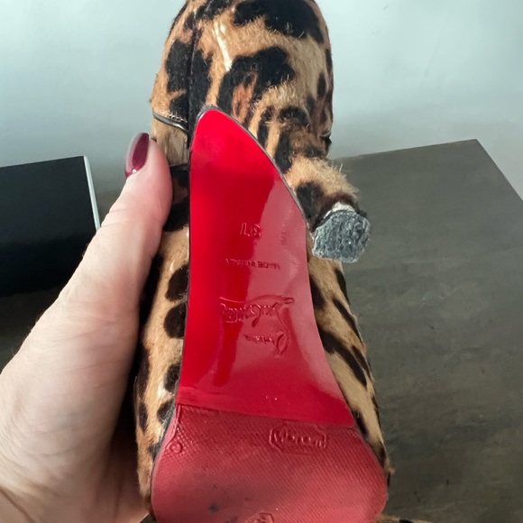 Christian Louboutin Leopard Print Laced pump - Picture 5 of 7